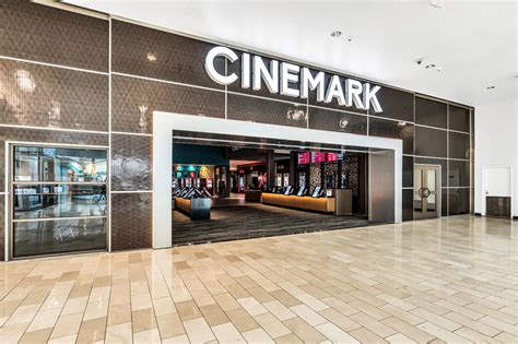 Movie Theaters and Showtimes near Roseville, CALIFORNIA.